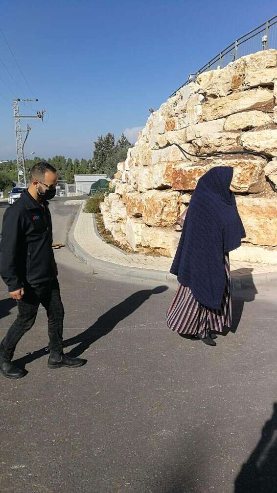 רגע, החצאית הזאת מוכרת לנו! הדיירים בדרך לבית "האח הגדול"